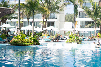 Sunshine Beach Luxury 3-bedrooms with a great view